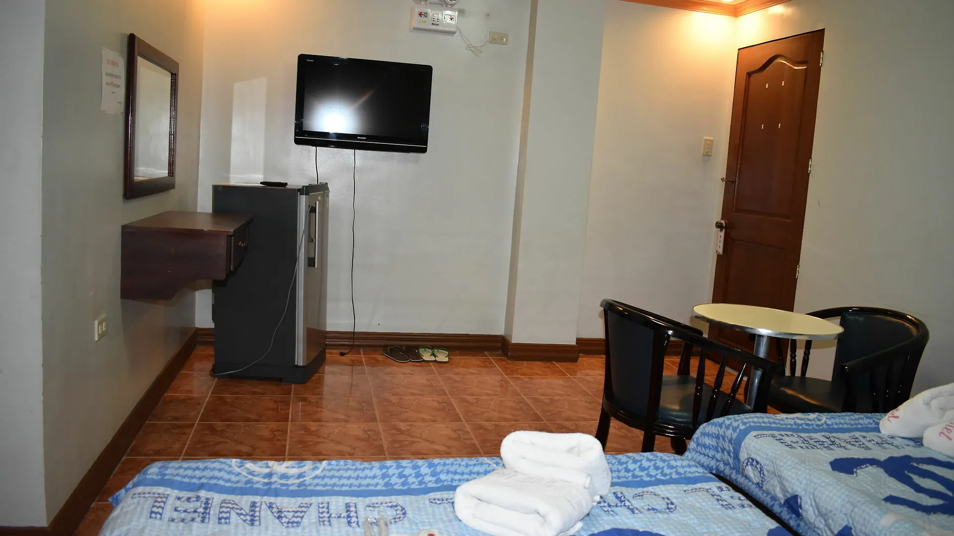 Tomobe Hotel Angeles 2*,
